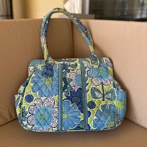 Vera Bradley, Doodle Daisy Tote/ Shoulder Bag